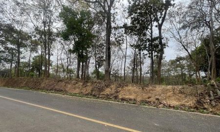 ขายที่ดิน - ที่ดินเนินเขาแปลงสวยทำเลงาม ใกล้สนามบิน ติดถนนลาดยาง ติดลำคลอง อ่างเก็บน้ำ