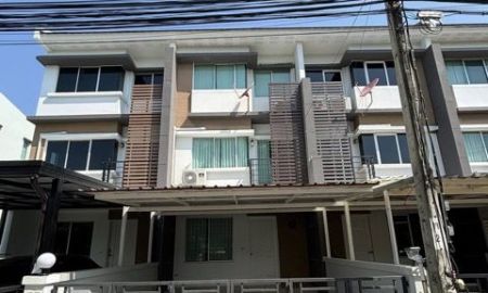 ให้เช่าทาวน์เฮาส์ - ทำเลดีที่สุด! เช่าทาวน์โฮม 3 ชั้น Town Plus อ่อนนุช หน้าสวน-ใกล้สโมสร เดิน 10 นาทีถึง Robinson ลาดกระบัง เฟอร์ครบพร้อมอยู่