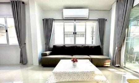 ให้เช่าบ้าน - ให้เช่าบ้านเดี่ยว 2 ชั้น รีโนเวทใหม่ทั้งหลัง ซอยถนนคุ้มเกล้า 39 เฟอร์นิเจอร์ครบ Fully Furnished / อยู่อาศัย หรือ Home Office