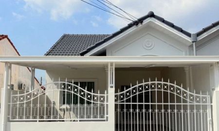 ขายทาวน์เฮาส์ - ขายทาวน์เฮ้าส์ สไตล์มินิมอล โครงการโชคชัยวิลเลจ4 พัทยา บางละมุง ชลบุรี