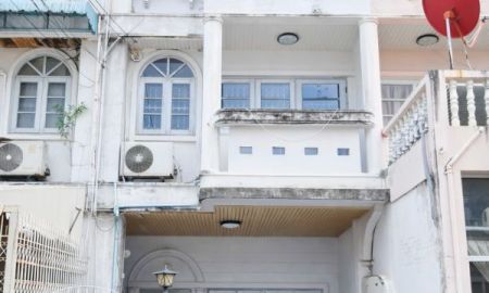 ขายทาวน์เฮาส์ - ขายทาวน์เฮาส์ 3 ชั้น หมู่บ้านซื่อตรงเสนา พหลโยธิน 32 ใกล้ ม.เกษตร-เซ็นทรัลลาดพร้าว ทำเลดี เดินทางสะดวก