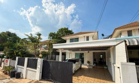 ขายบ้าน - ขายบ้านแฝด บ้านสวนบางพระ ศรีราชา ตกแต่งครบ พร้อมเฟอร์