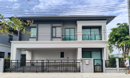 ให้เช่าบ้าน - ให้เช่า บ้านเดี่ยว โครงการ บริทาเนีย บางนา ศรีวารี หลังใหญ่ที่สุดในโครงการ เฟอร์นิเจอร์ครบ พร้อมอยู่ ราคา 89,000 บาท/เดือน