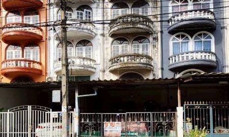 ขายทาวน์เฮาส์ - ขายทาวน์เฮ้าส์ ซอยพิบูลสงคราม 30 ถนนพิบูลสงคราม อำเภอเมือง นนทบุรี