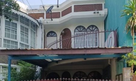 ขายทาวน์เฮาส์ - ขาย ทาวน์เฮาส์ 2 ชั้น ม.อโศกวิลล่า รัชดาซอย3 เนื้อที่ 22 ตรว. (หลังโลตัสฟอร์จูนรัชดา)