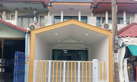 ขายทาวน์เฮาส์ - ทาวน์เฮ้าส์ 2 ชั้น หมู่บ้านพูนสินธานี1 ถนนเคหะร่มเกล้า 64 ลาดกระบัง