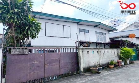 ขายบ้าน - ขายบ้าน 2 ชั้น ซอยลาดพร้าว 63 แยก 2 ถนนลาดพร้าว ใกล้รถไฟฟ้าสายสีเหลือง