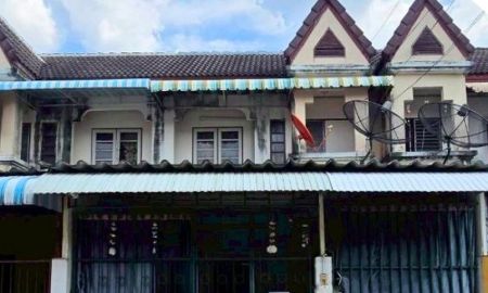 ขายทาวน์เฮาส์ - ขายทาวน์เฮ้าส์ หมู่บ้านวัฒกาญจน์ ไทรม้า หลังมุม (DD002364)