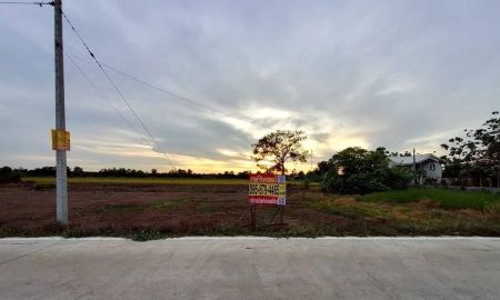 ขายที่ดิน - ขายด่วนทีดินติดถนนเลียบคลองห้า 368 ตารางวา ติดถนนคอนกรีตสาธารณะ อ.คลองหลวง จ.ปทุมธานี