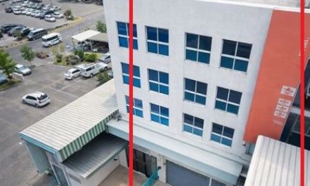 ให้เช่าอาคารพาณิชย์ / สำนักงาน - ตลาดตะวันนา 450ม. แฮปปี้แลนด์ 600ม. คลินิก ถนนลาดพร้าว 115-119 เดอะมอลล์ บางกะปิ 450 ม. อาคารพาณิชย์ 3.5ชั้น ให้เช่า 2-3นอน 3ห้องน้ำ