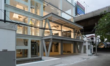 ขาย-ให้เช่าอาคารพาณิชย์ / สำนักงาน - ให้เช่าตึก 6 ชั้นรวมดาดฟ้า พื้นที่ 1,500 ตรม.จอดรถ 20 คัน ย่านพระราม 9