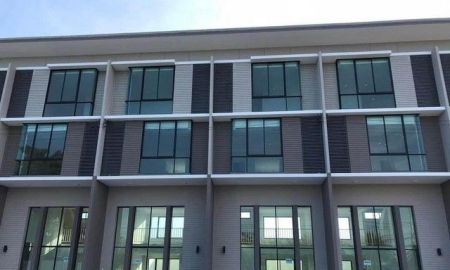 ให้เช่าอาคารพาณิชย์ / สำนักงาน - ให้เช่าสำนักงาน 3.5ชั้นโครงการ PATIO อ่อนนุช-ลาดกระบังใกล้ โรบินสัน และ พาซิโอ ลาดกระบัง ถนน หลวงแพ่ง