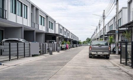 ให้เช่าทาวน์เฮาส์ - ชัยพฤกษ์-แจ้งวัฒนะ ทาวน์โฮม 2 ชั้นให้เช่า 3 นอน สะพานพระราม4 2.97กม. 2 น้ำ ใกล้ตลาดสมบัติบุรี 2.9 กม.