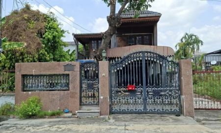 ขายบ้าน - ขายบ้าน2ชั้น หมู่บ้านเสรี พระราม9 เนื้อที่ 49 ตรว. ฝั่ง The Nine ทำเลดีใกล้เดอะไนน์เพียง150เมตร เหมาะพักอาศัยหรือทำออฟฟิศ