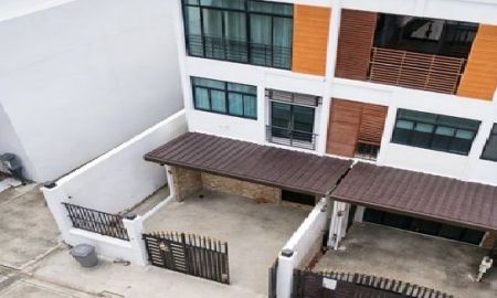 ให้เช่าทาวน์เฮาส์ - ใกล้เดอะมอลล์ บางแค 2.8 กม. 25 ตร.ว. 300 ตร.ม สาทร ตลาดกัลปพฤกษ์ ให้เช่าทาวน์โฮม 3 ชั้น 3 นอน 3 น้ำ