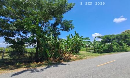 ขายที่ดิน - ขายด่วนไร่นาสวนผสมติดถนนลาดยาง มีโฉนด 8 ไร่กว่า ขายยกแปลง 2.9 ล้านบาทรวมโอน