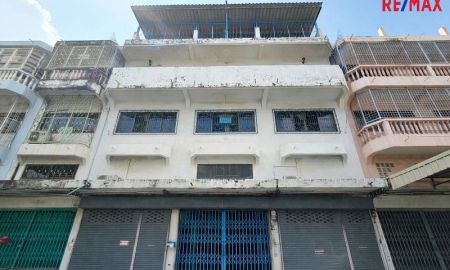 ขายอาคารพาณิชย์ / สำนักงาน - ขายอาคารพาณิชย์ 3.5 ชั้น 3 คูหา พระราม 2 ซอยสะแกงาม 35/3 พื้นที่ใหญ่ เหมาะทำธุรกิจ