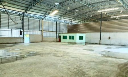 ให้เช่าโรงงาน / โกดัง - รถเทรลเลอร์ MRTรามอินทรา กม.6 900ม. นวลจันทร์ ใกล้เลียบด่วนเอกมัย รามอินทรา โกดังพร้อมออฟฟิศ 1 นอน 2 น้ำ 580ตร.ม. ใกล้แฟชั่น 2.5กม