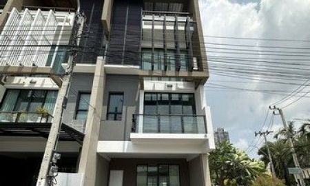 ให้เช่าทาวน์เฮาส์ - ให้เช่าทาวโฮม ใกล้โรงเรียนนานาชาติ Wells, Bangkok Prep, St Andrews, และ Anglo Singapore ใกล้รถไฟฟ้า BTS อ่อนนุช Lotus และ ห้าง Century