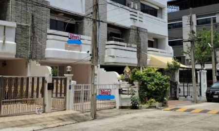 ให้เช่าอาคารพาณิชย์ / สำนักงาน - ให้เช่าอาคารพาณิชย์ 3 ชั้นครึ่ง เนื้อที่ 30 ตรว ใช้สอย 288 ตรม ถ.เพชรเกษม83 แขวงบางแคเหนือ เขตบางแค ใกล้เดอะมอลบางแค