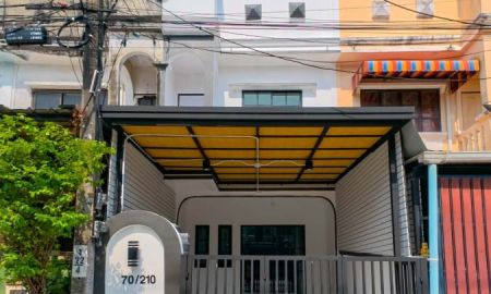 ขายทาวน์เฮาส์ - ขาย) ทาวน์เฮ้าส์ 2 ชั้น พื้นที่ 16 ตร.วา 2 ห้องนอน 2 ห้องน้ำ หมู่บ้านสุภาวัลย์ เฟอนิเจอร์ครบ หิ้วกระเป๋าใบเดียวเข้าอยู่ได้เลย