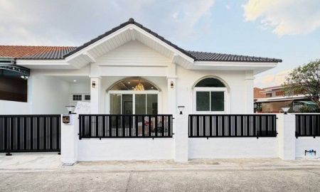 ขายบ้าน - ขายหมู่บ้าน คลาสสิคโฮม 4 ซอยบุญสัมพันธ์ 11 อำเภอบางละมุง จังหวัดชลบุรี