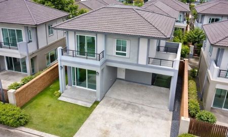 ให้เช่าบ้าน - ทำเลถนนคลองหลวง MRT คลองหลวง รังสิตคลอง2 บ้าน2 ชั้น เฟอร์ฯครบ 3 นอน 2 น้ำ ตลาดฟ้ารังสิตคลอง 2 700 ม. 35 ตร.ว. 140 ตร.ม.