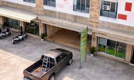 ให้เช่าอาคารพาณิชย์ / สำนักงาน - นิคมอมตะซิตี้ 900ม. ตลาดสดพานทอง 600 ม.18 ตร.ว.230 ตร.ม. ลด25% จาก 25,000บาท รพ. พานทอง 600ม. อาคาร3.5 ชั้น3 นอน 3 น้ำ ติดถนนใหญ่