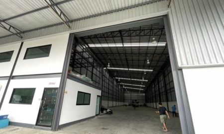 ให้เช่าโรงงาน / โกดัง - ให้เช่าโกดัง 1,000 ตารางเมตรพร้อมออฟฟิศ หนามแดง-บางพลี 46 คอนเทนเนร์อเข้าถึงหน้าโกดัง 10 ล้อเข้าในโกดังใด้