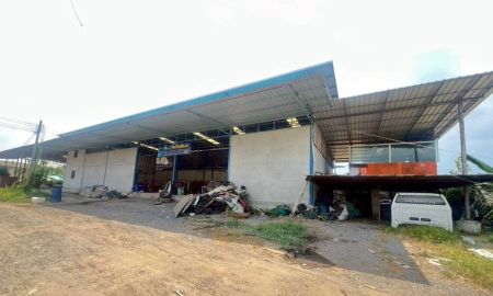 ขายโรงงาน / โกดัง - ขายด่วน] โกดัง 200 ตร.ว. ซ.สุวินทวงศ์ 82/3 ห่างจากถนนใหญ่ เพียง 100 เมตร โครงสร้างเหล็ก ถมสูงกว่าถนน 1 เมตร