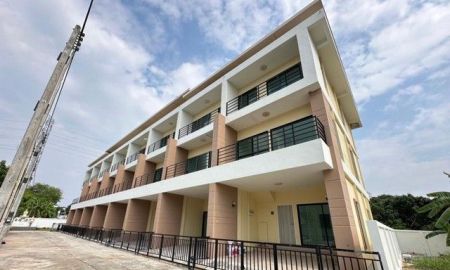 ขายทาวน์เฮาส์ - ทาวน์โฮมสร้างใหม่ ราคาพิเศษ โซนโรงโป๊ะ ศรีราชา โครงการ Cicada Boutique Pattaya