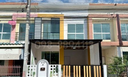 ขายทาวน์เฮาส์ - ขายทาวน์เฮาส์ 2 ชั้น ทำเลต้นซอย ม.เพ็ญศิริ4 ซ.เลียบวารี 25/1 หนองจอก เนื้อที่ 20.7 ตรว 3นอน 2น้ำ