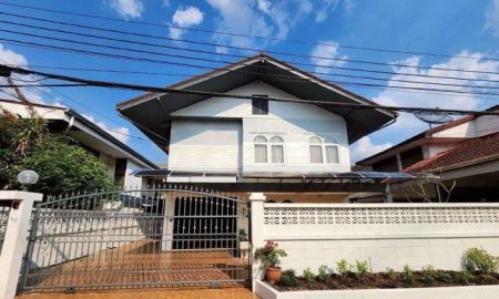 ให้เช่าบ้าน - Prime Location! บ้านเดี่ยวหลังใหญ่ 70 ตร.ว. ใจกลางห้วยขวาง ใกล้สถานทูตจีน เหมาะสำหรับครอบครัวใหญ่หรือ Expat