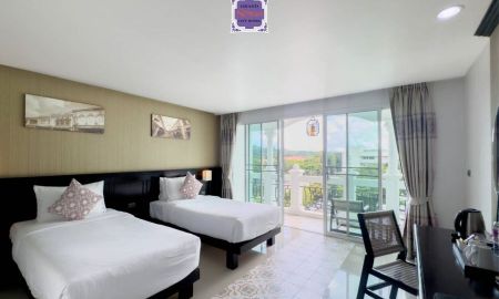 ขายอพาร์ทเม้นท์ / โรงแรม - ขายโรงแรมหรูระดับ 4 ดาว ใจกลางเมืองภูเก็ตบนเนื้อที่ 3 ไร่ 150 ล้านบาท