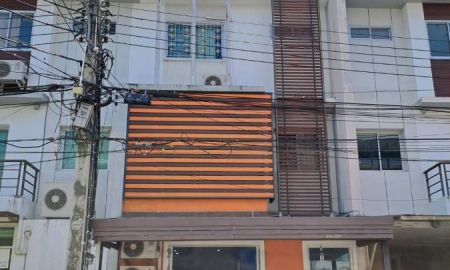 ให้เช่าทาวน์เฮาส์ - ให้เช่า ทาวน์โฮม 3 ชั้น โครงการ เนอวานา พาร์ค สุขุมวิท 77 ต่อเติมหน้าบ้านและหลังบ้านพร้อมอยู่ ราคา 19,000 บาท/เดือน