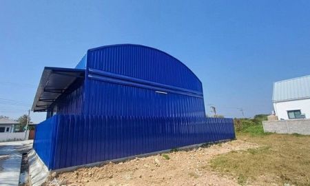 ให้เช่าโรงงาน / โกดัง - เช่าโกดังติดถนนทางเข้าร้านระเบียงยิ้ม ลำพูนตั้งโซนหลังนิคมอุตสาหกรรมเครือสหพัฒน์ (ใกล้สนามกอล์ฟหริภุญชัย) ลำพูน