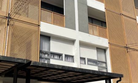 ขาย-ให้เช่าบ้าน - ขาย / ให้เช่าทาวน์โฮม 4 ชั้นเดอะลอฟท์ บาย ไอ-เซน ลาดพร้าว 71 พร้อมเข้าอยู่ ทำเลดีใกล้Central EastVille