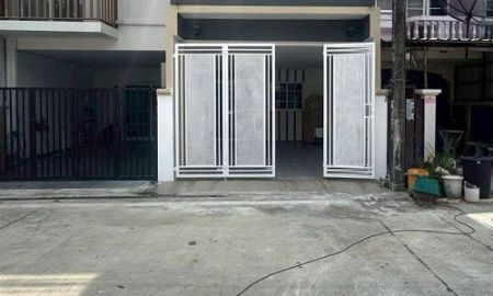 ขายทาวน์เฮาส์ - ขาย บ้านทาวน์เฮ้าส์ หมู่บ้านฉัตรณรงค์วิลล่า 3 ใกล้สถานีรถไฟฟ้าคูคต