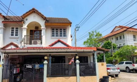 ขายทาวน์เฮาส์ - ขายทาวน์โฮมหลังมุม ม.รัตนาวลัย ซ.วิภาวดีรังสิต 39 ทำเลดี เดินทางสะดวก ใกล้ฟิวเจอร์พาร์ค รังสิต