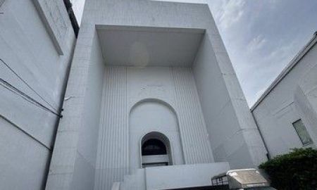 ให้เช่าอาคารพาณิชย์ / สำนักงาน - ให้เช่าสำนักงาน 4 ชั้นถนน สุขสวัสดิ์ ย่านพระประแดงที่จอดรถ16 คัน