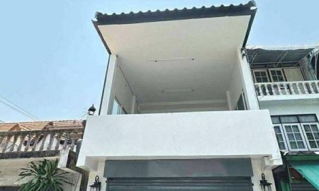 ให้เช่าทาวน์เฮาส์ - ให้เช่า ทาวน์โฮม 3 ชั้น ซอยประชาชื่น-นนทบุรี 6 ( ใกล้ ม.ธุรกิจบัณฑิตย์ ) ตกเเต่งไว้ พร้อมอยู่