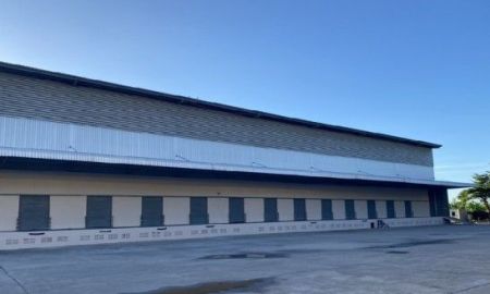 ให้เช่าโรงงาน / โกดัง - ให้เช่าโกดัง คลังสินค้า พื้นที่สีเหลือง / พื้นที่โกดัง 5,300 ตารางเมตร /ทำเล พุทธมณฑสาย 5 / ทางไป ตลาดน้ำดอนหวาย / รถเทรลเลอร์ เข้าออกได้