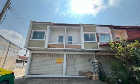 ขายบ้าน - ขายตึกแถว 2 ชั้น หน้าหมู่บ้านศุภลักษณ์วิลเลจ ลำลูกกา คลอง8