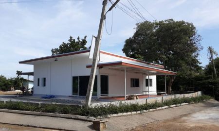 ขายบ้าน - บ้านสวนปทุมธานี เจ้าของขายเอง 1 บ้านใหญ่ 2 บ้านเล็ก