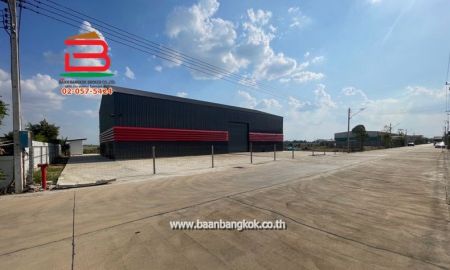 ขายที่ดิน - ที่ดินพร้อมสิ่งปลูกสร้าง เนื้อที่ 2-1-45 ไร่ ลำลูกกาคลอง 8 ถนนรังสิต-นครนายก ตำบลลำลูกกา อำเภอลำลูกกา จังหวัดปทุมธานี