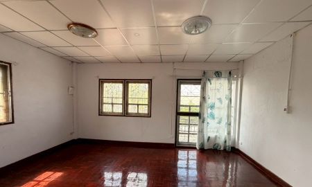 ขายบ้าน - ขายด่วนทาวน์โฮม 2 ชั้น ทำเลทองเมืองขอนแก่น ราคาเพียง 1.3 ล้าน