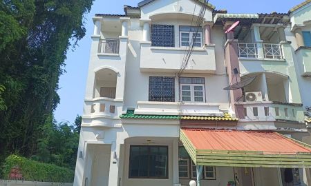 ขาย-ให้เช่าทาวน์เฮาส์ - ขาย-เช่า ทาวน์โฮม 3ชั้น ควีนเพลส3 อ่อนนุช44 20.10ตร.วา 3นอน 3น้ำ 2จอด ขายบ้านอ่นนนุช เช่าบ้านอ่อนนุช