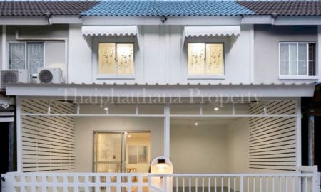 ขายทาวน์เฮาส์ - บ้านพฤกษา 74/1 ศรีนครินทร์-เทพารักษ์ รีโนเวทพร้อมตกแต่งเฟอร์นิเจอร์ใหม่