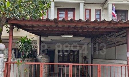 ขายทาวน์เฮาส์ - ขายทาวน์เฮ้าส์ 2 ชั้น มบ.พุดตาน เพชรเกษม 81 เนื้อที่ 19 ตรว 2นอน 2น้ำ หน้าบ้านต่อเติมที่จอดรถเรียบร้อยแล้ว