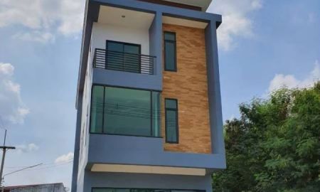 ขายอาคารพาณิชย์ / สำนักงาน - ขายอาคารพาณิชย์ 3 ชั้น ทำเลทอง ติดถนนพหลโยธิน ใจกลางลพบุรี